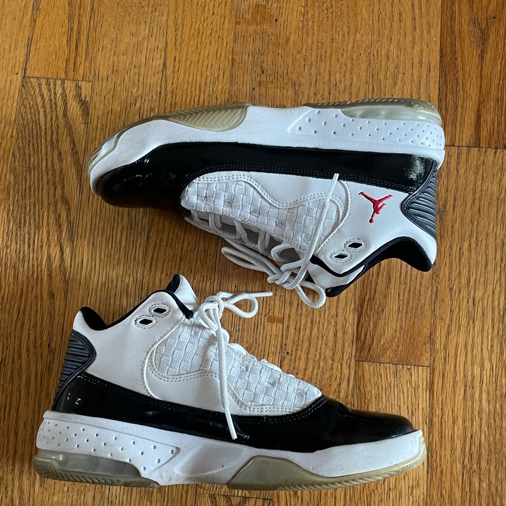 Jordan Kids White, Black & Red Basketball Sneakers